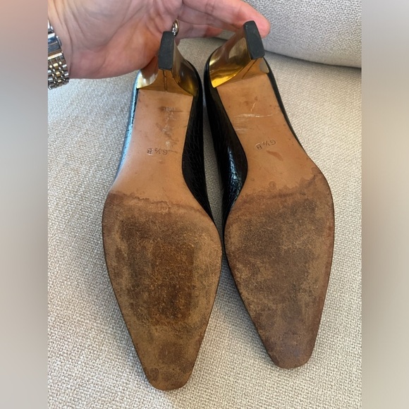 ESCADA 6.5 B reptile embossed leather with gold metallic heels - Picture 6 of 10